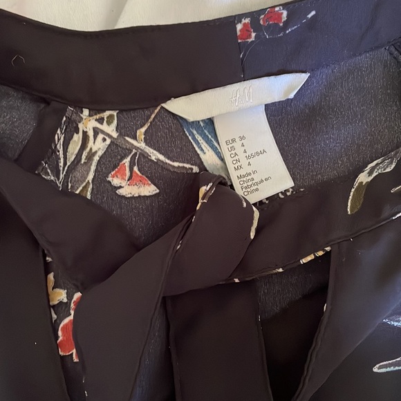 Floral navy blue dress - Picture 2 of 2